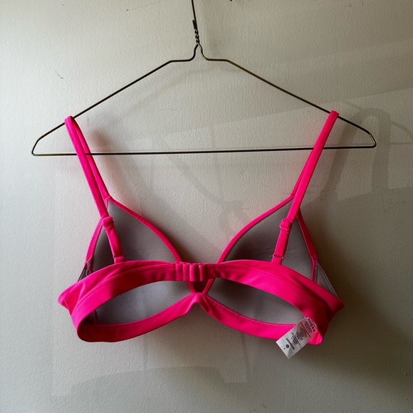 SOLD | Lululemon Deep Sea Swim Bikini Top - Picture 5 of 7